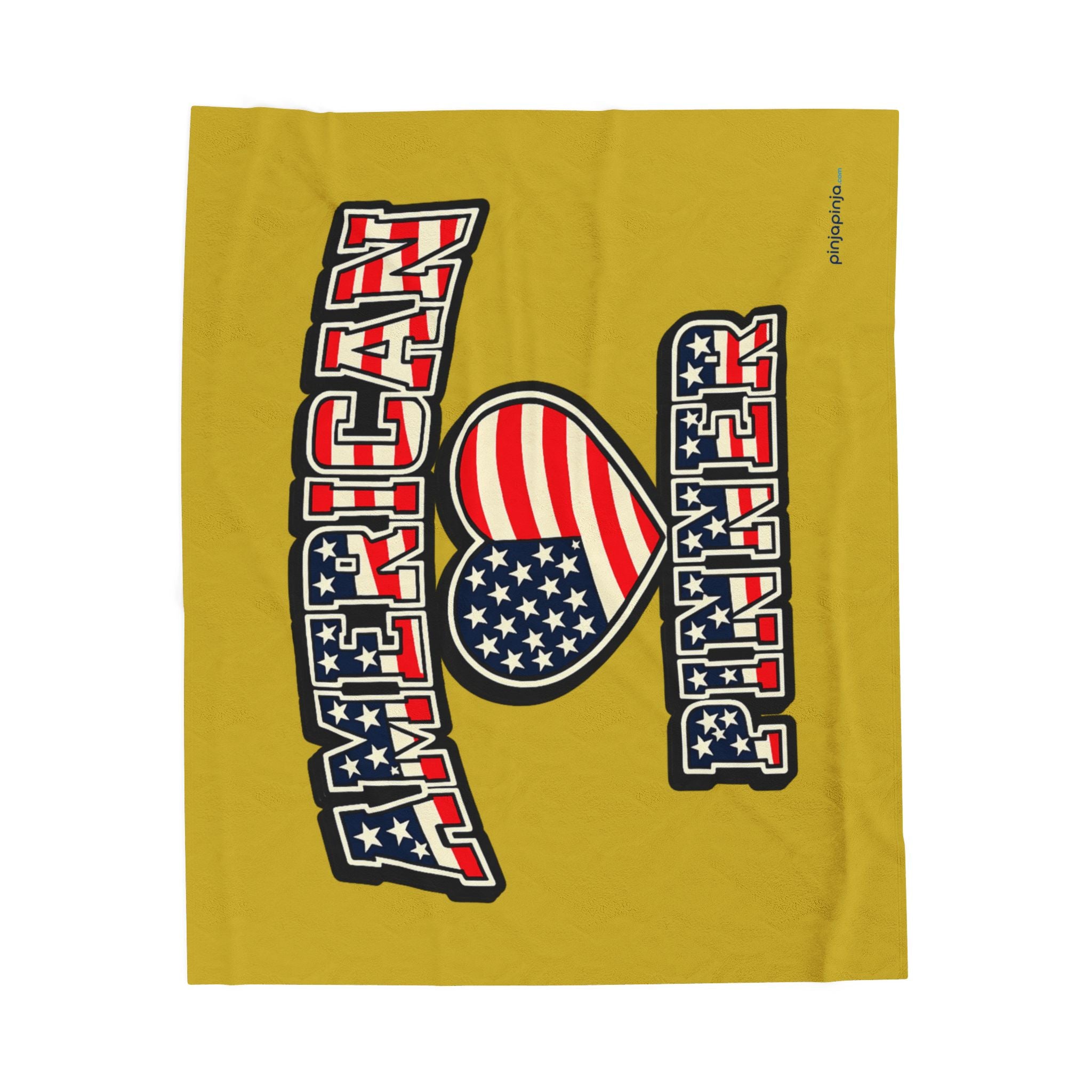 "American Pinner" Beach Blanket – Patriotic Heart USA Cozy