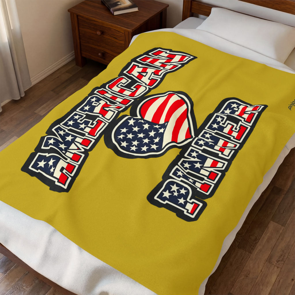 "American Pinner" Beach Blanket – Patriotic Heart USA Cozy
